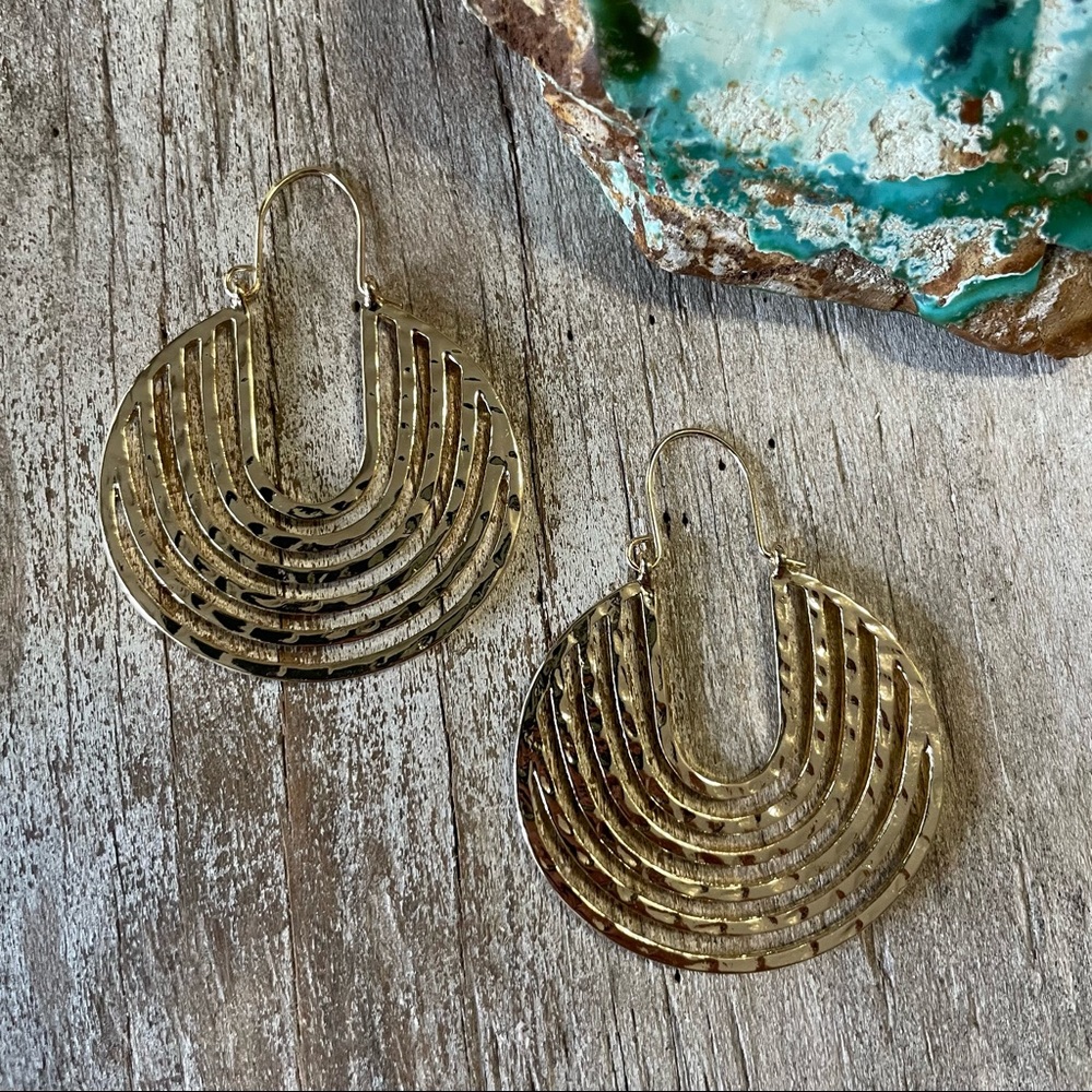 FP Descending Crescent Gold Hoop Earrings - Picture 4 of 5